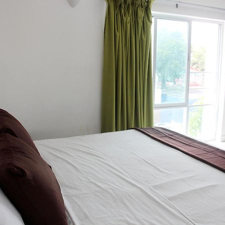 Hotel & Hostal Casa De Luz Cancun Bagian luar foto