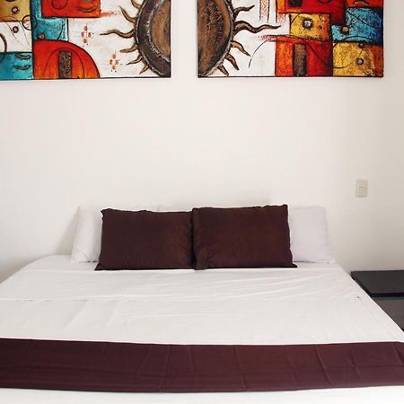 Hotel & Hostal Casa De Luz Cancun Bagian luar foto