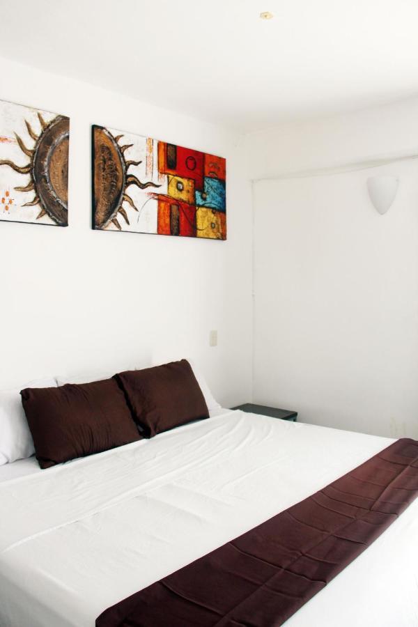 Hotel & Hostal Casa De Luz Cancun Bagian luar foto
