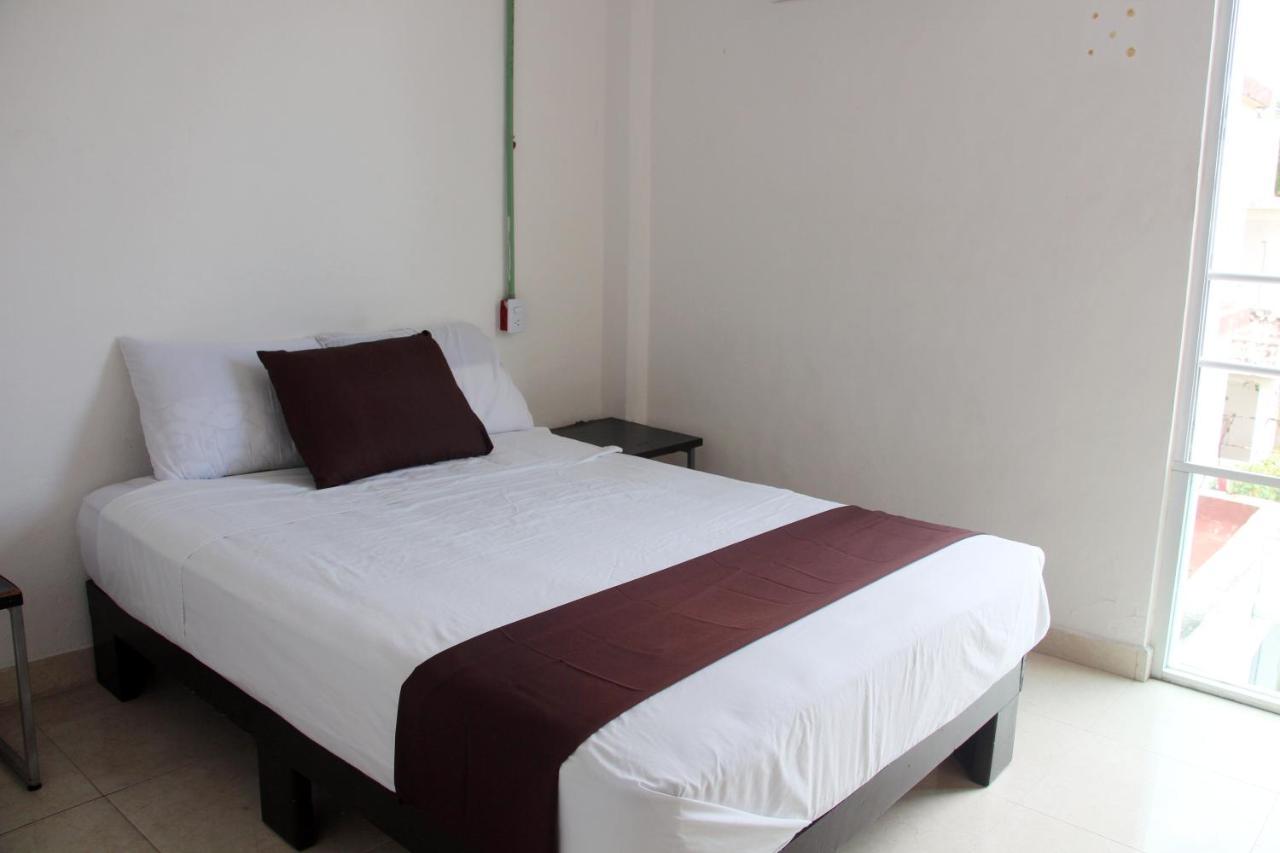 Hotel & Hostal Casa De Luz Cancun Bagian luar foto